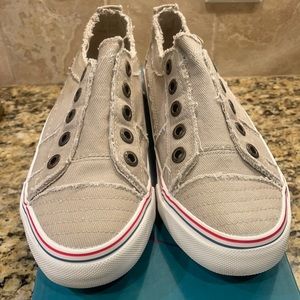 New in Box Blowfish Sneakers-Size 8